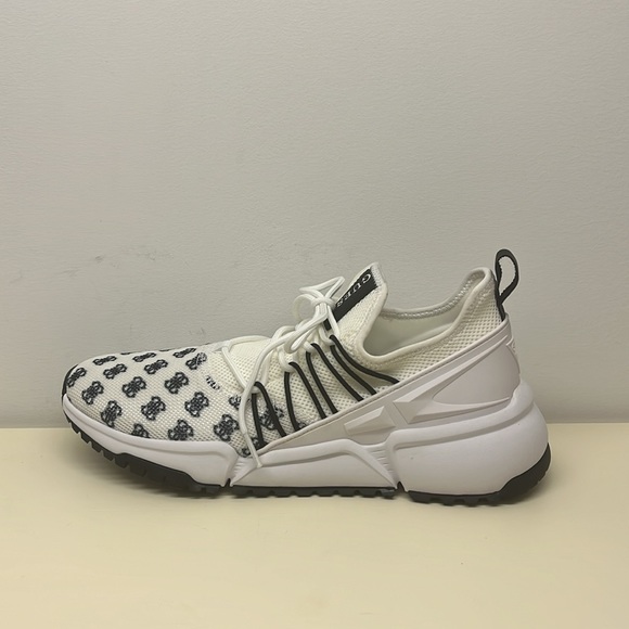 Guess White Designer Sneakers Men’s Size 9 (NWOT) - Picture 2 of 6